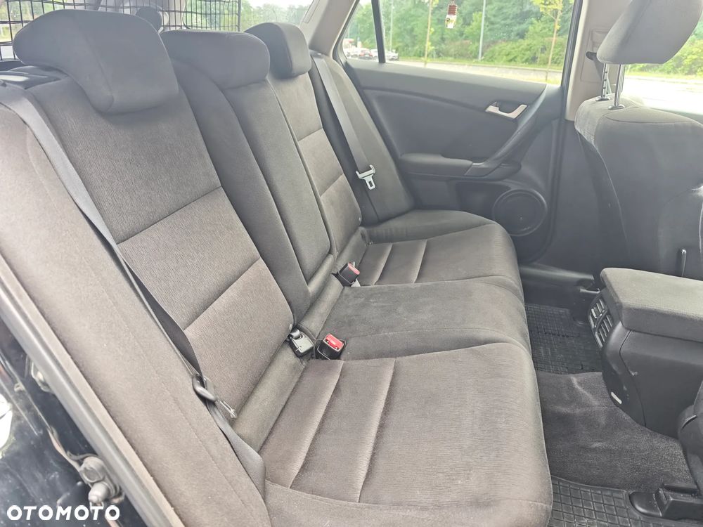 Honda Accord 2.0 Executive - 8