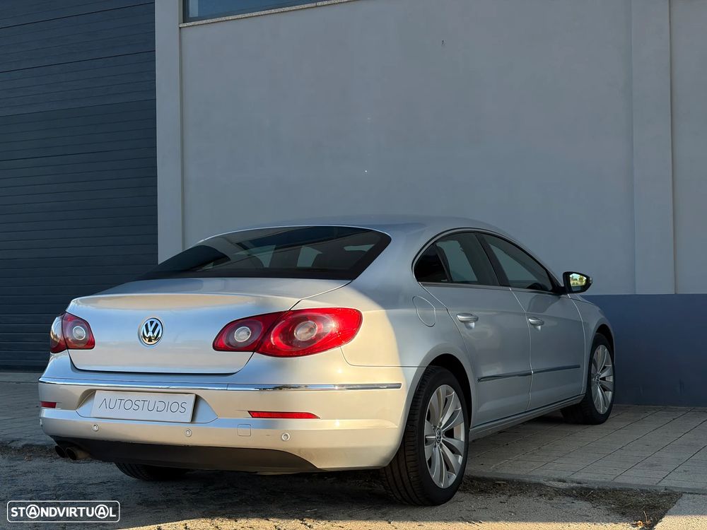 VW Passat CC 2.0 TDi BlueMotion - 33