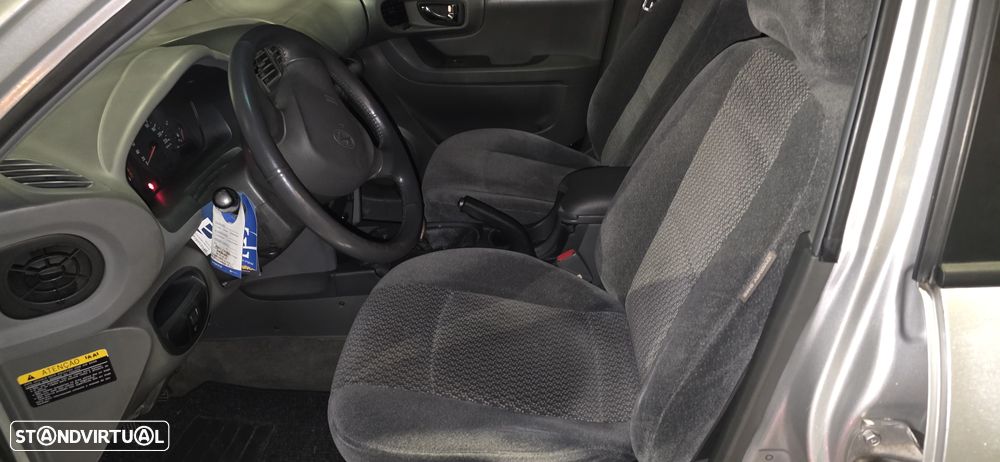 Hyundai Santa Fe 2.0 CRDi Sport VGT - 6