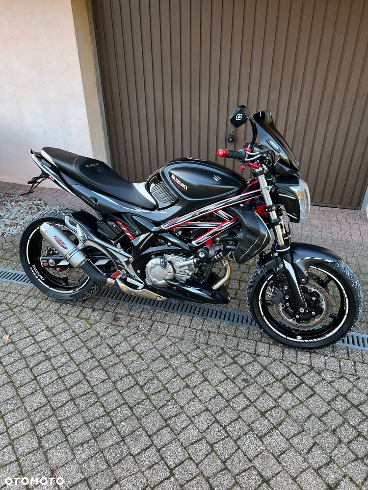 Suzuki Gladius - 21