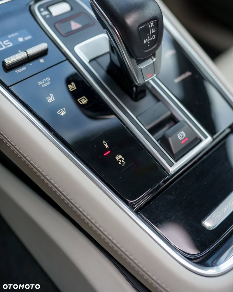 Porsche Panamera - 9