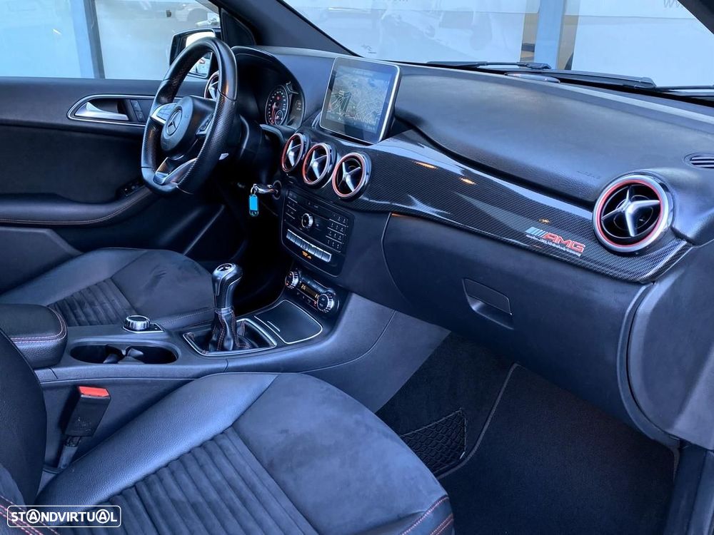 Mercedes-Benz B 180 d AMG Line - 10