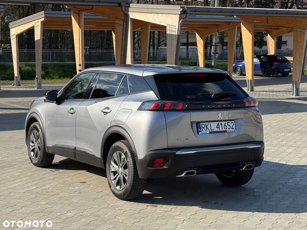 Peugeot 2008 PureTech 130 EAT8 Active - 4
