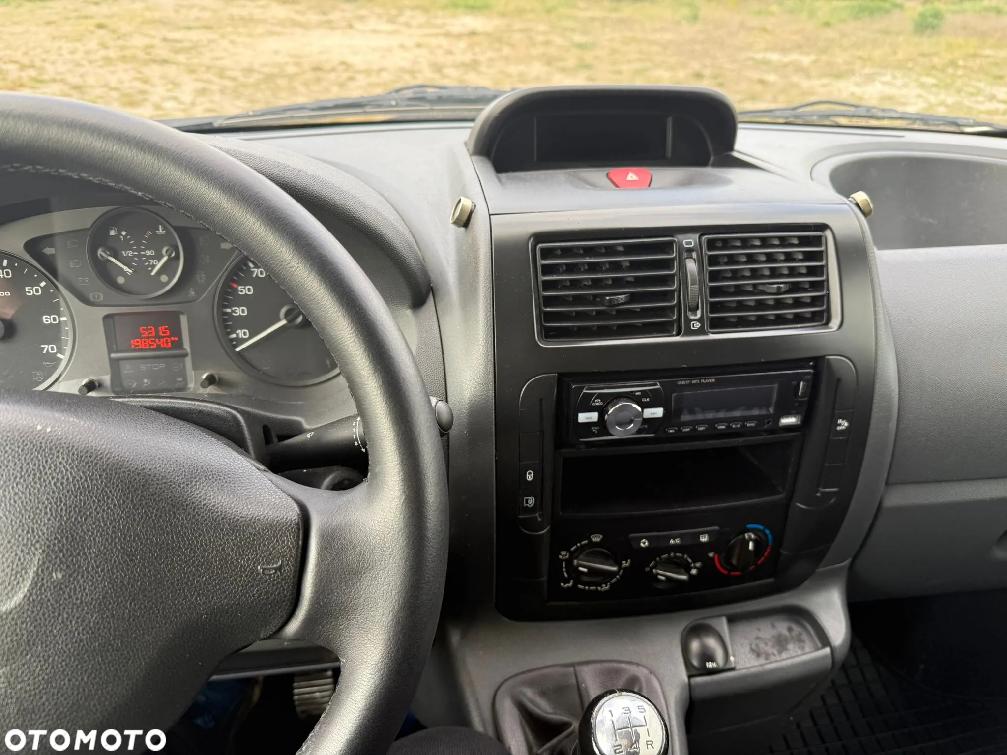 Peugeot Expert - 17