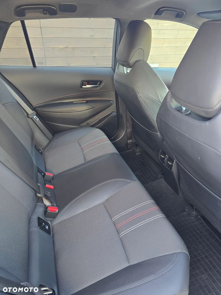 Toyota Corolla 2.0 Hybrid GR Sport - 13