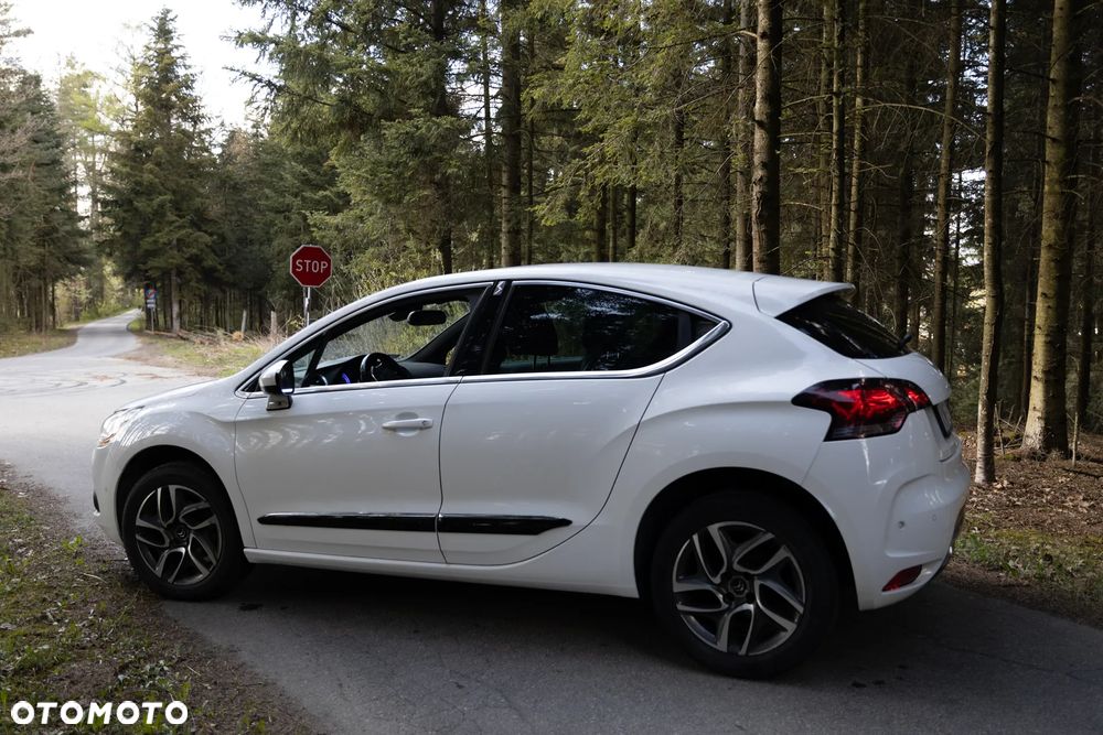 Citroën DS4 1.6 HDi SoChic - 5