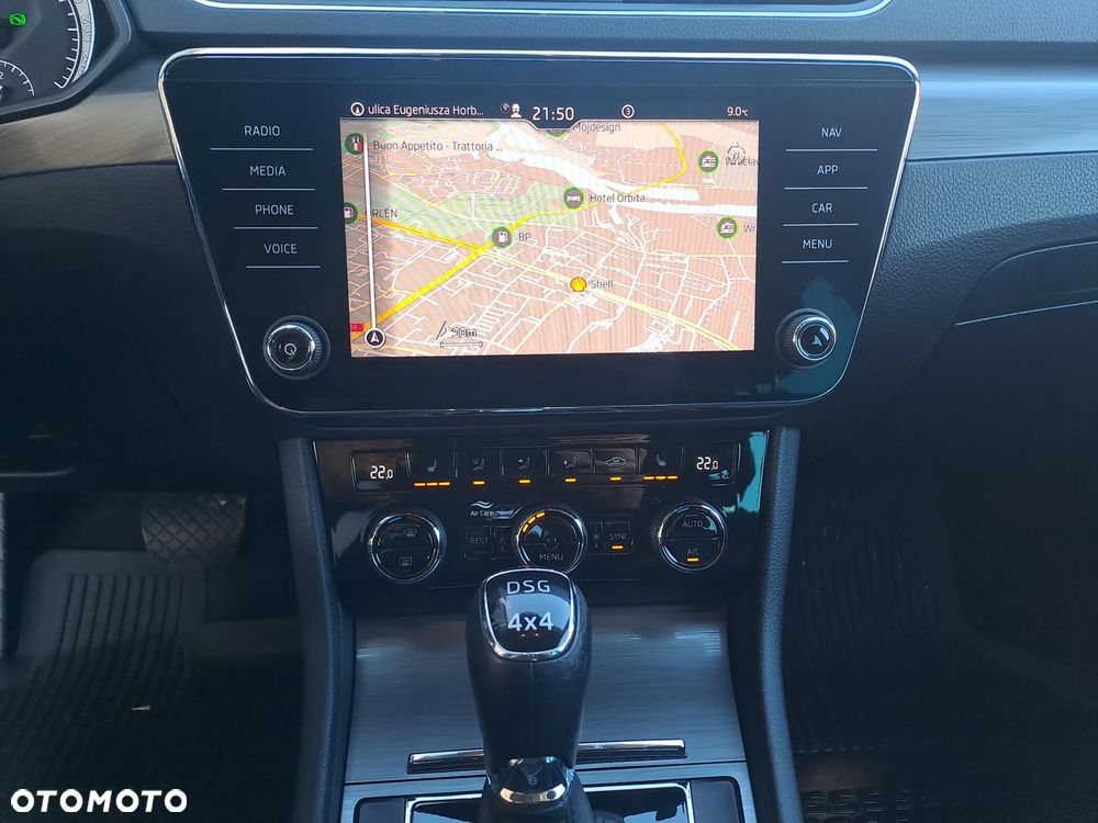 Skoda Superb 2.0 TDI SCR 4x4 Style DSG - 17