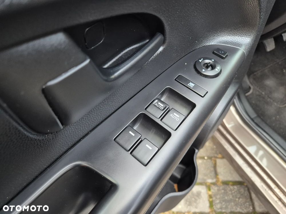 Kia Venga 1.4 CVVT ISG Vision - 27