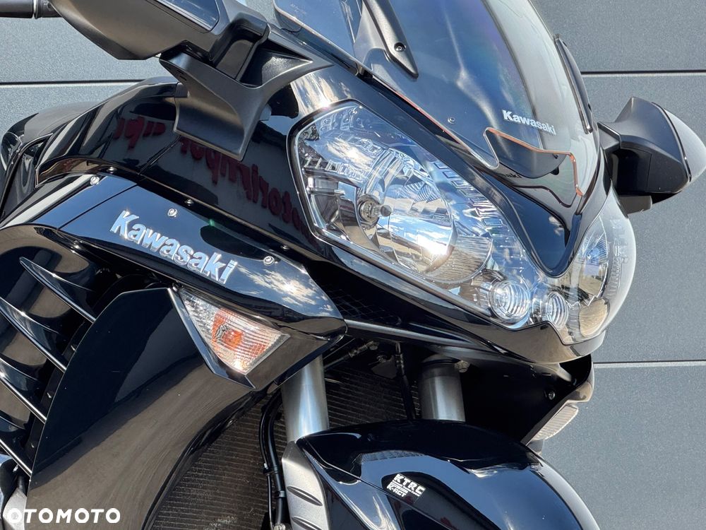 Kawasaki GTR - 6