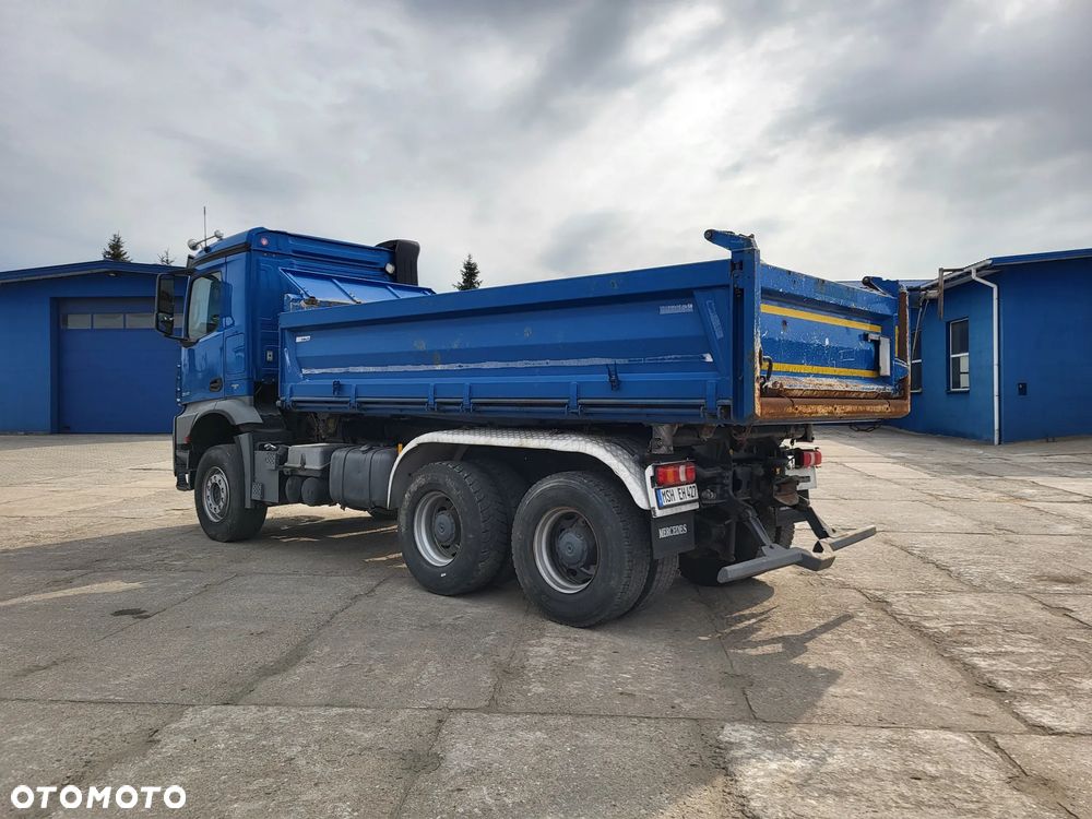 Mercedes-Benz AROCS 2645 6x4 wywrotka Meiller z Niemiec - 5