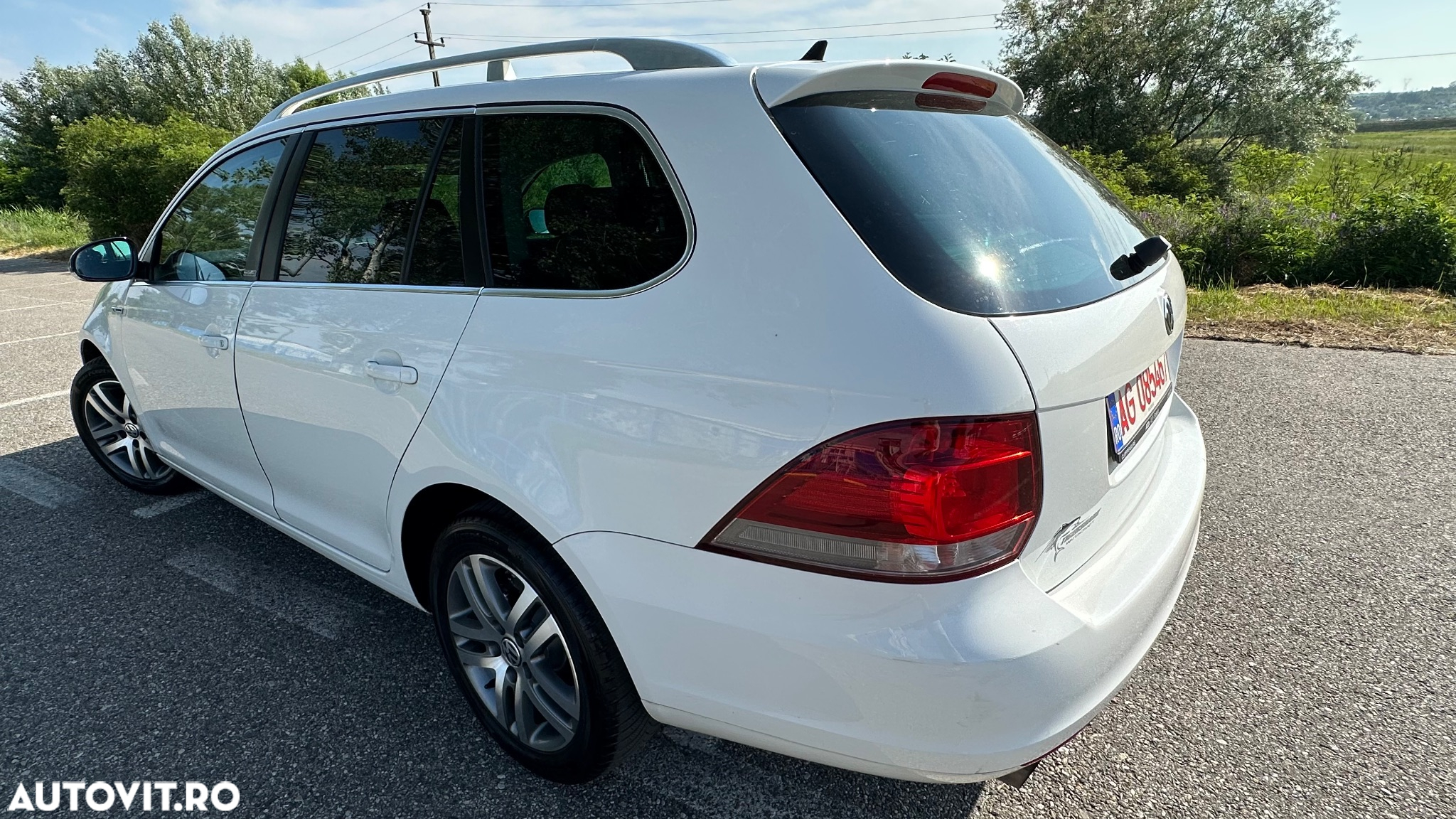 Volkswagen Golf 1.6 TDI BMT Highline - 39