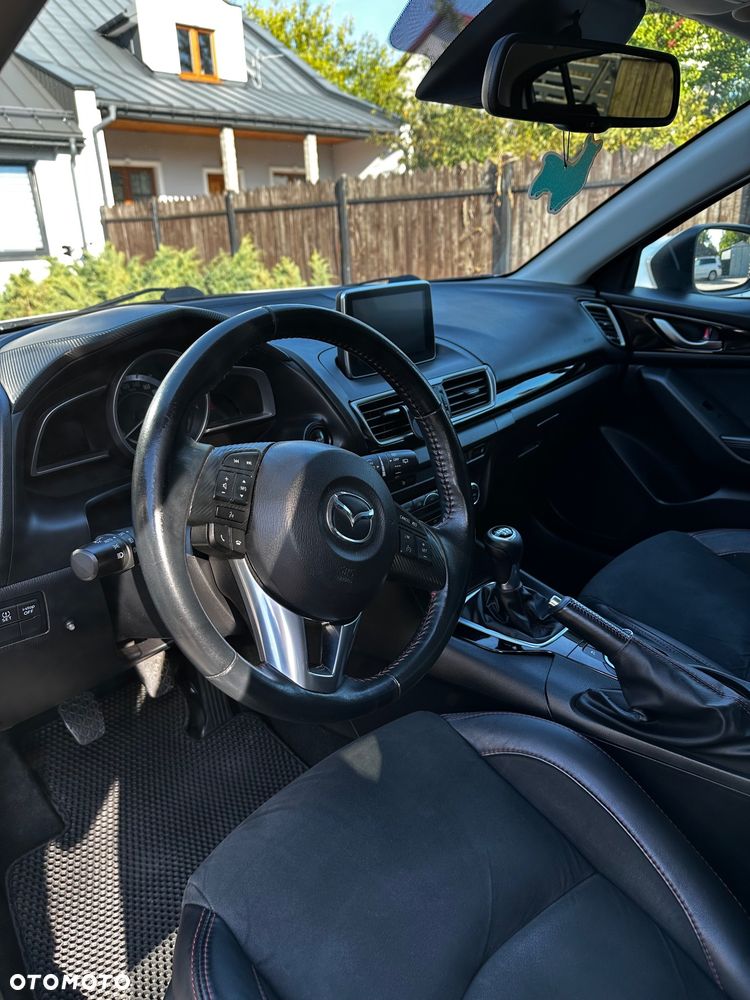 Mazda 3 - 8