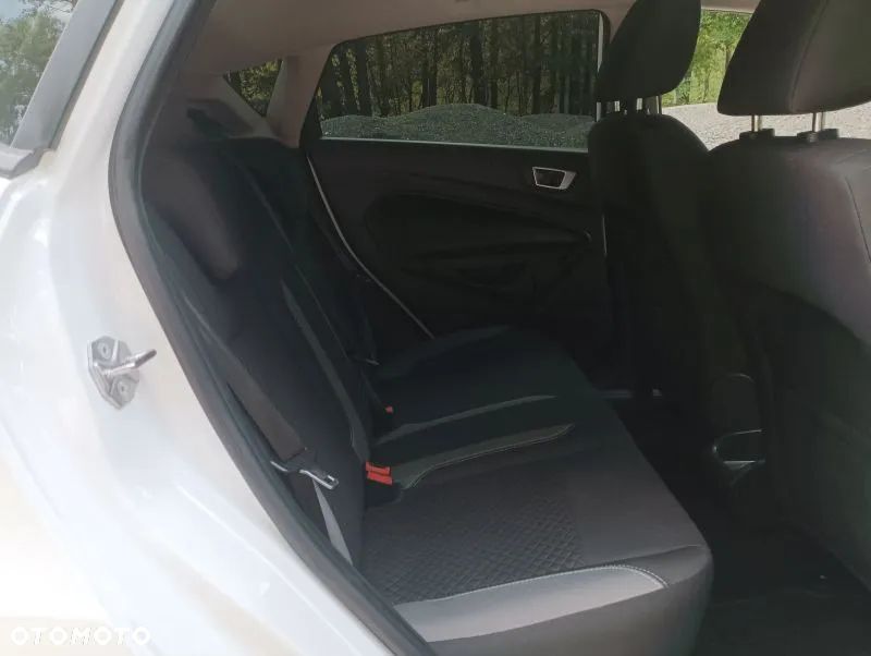 Ford Fiesta 1.25 Ambiente - 16