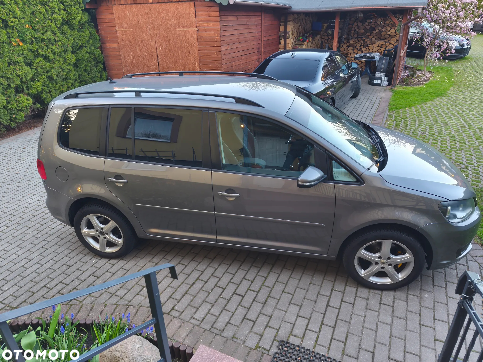 Volkswagen Touran - 6
