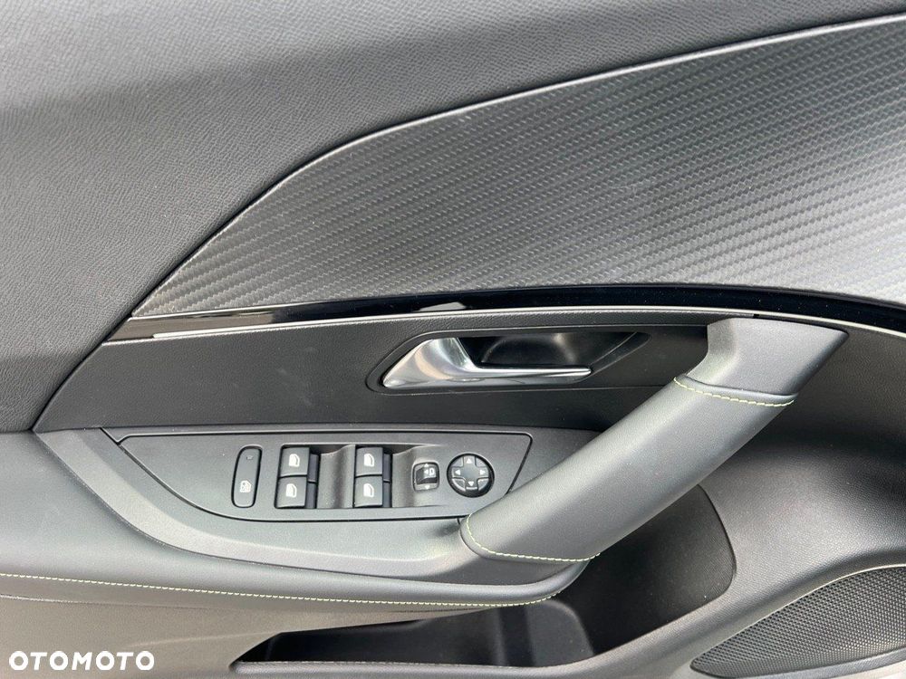 Peugeot 2008 1.2 PureTech GT S&S EAT8 - 12