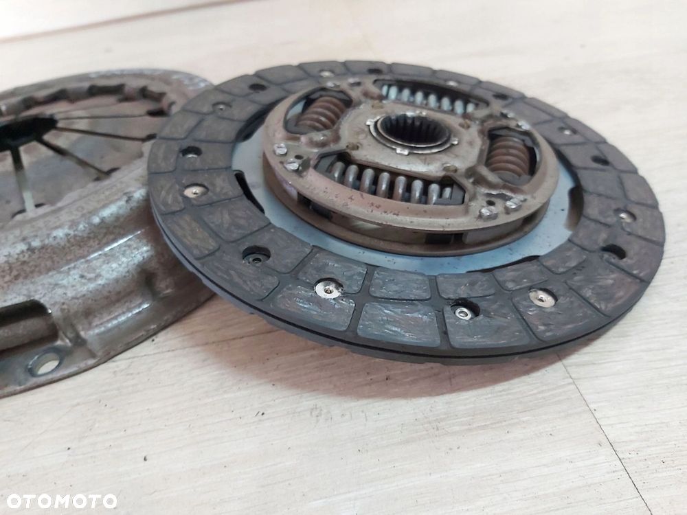 Toyota Yaris III 1,33 sprzęgło 1,3 vvti ORYGINAŁ Auris Verso tarcza docisk - 2