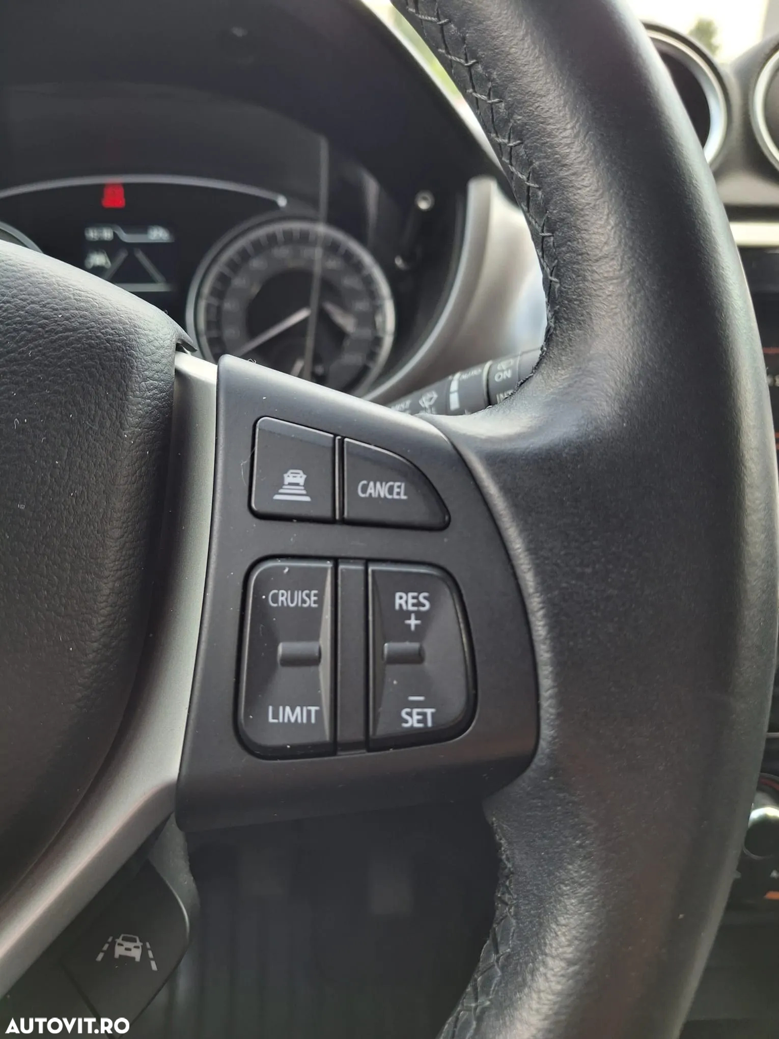 Suzuki Vitara 1.4 Boosterjet MHEV Passion - 17