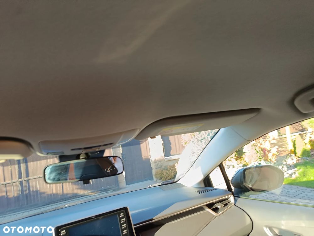 Toyota Corolla 1.8 Hybrid GPF Active - 28