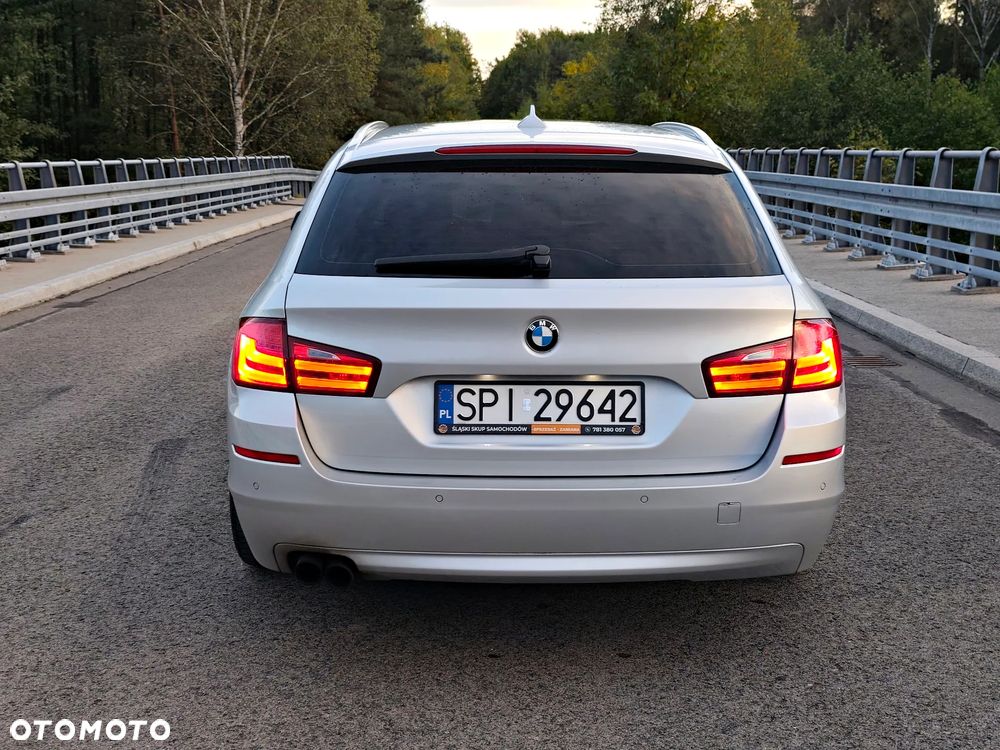 BMW Seria 5 520d Luxury Line - 10