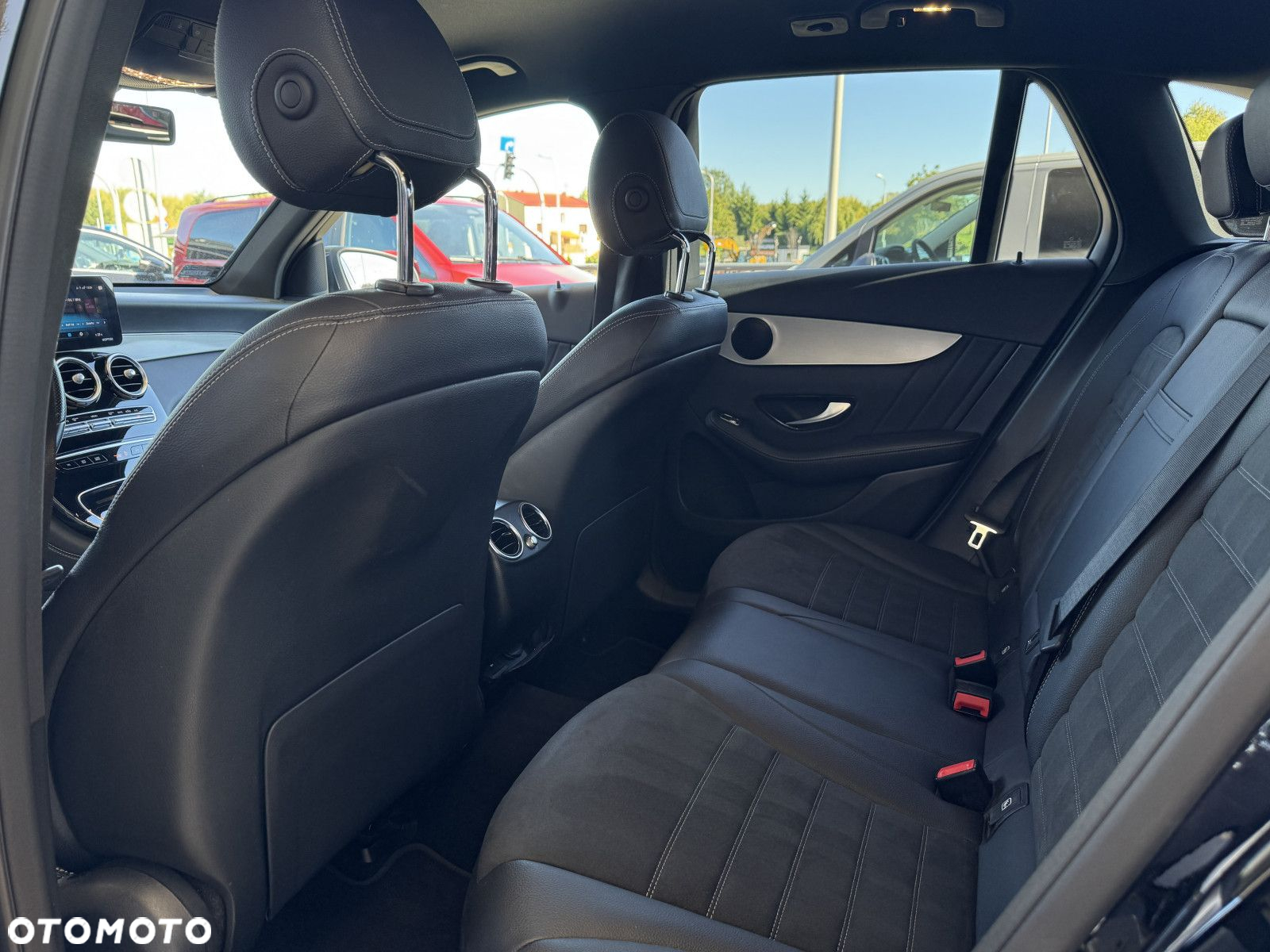 Mercedes-Benz GLC - 7