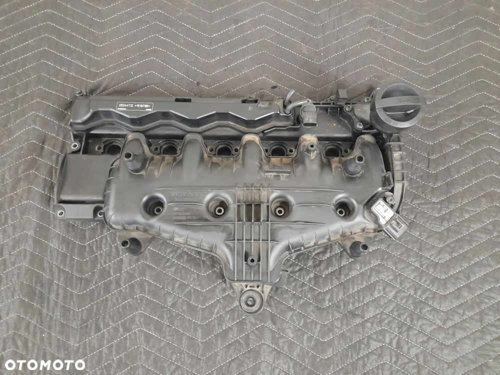 kolektor ssący pokrywa zaworów 31430316 volvo xc60 lift 2.4d5 2015r - 1