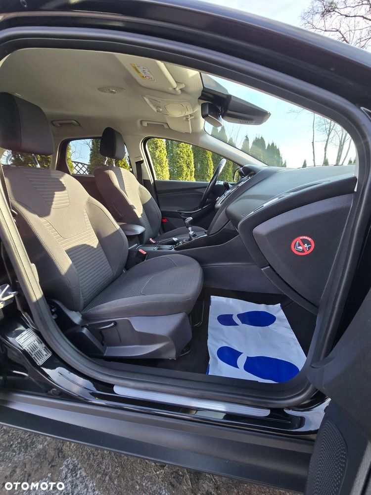 Ford Focus 1.0 EcoBoost STart-Stopp-System TITANIUM - 33