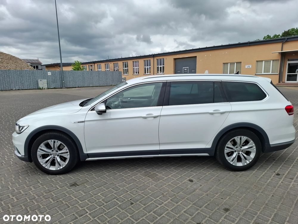 Volkswagen Passat 2.0 TDI BMT 4Mot Highline DSG - 3