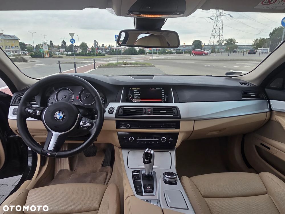 BMW Seria 5 535d xDrive - 14