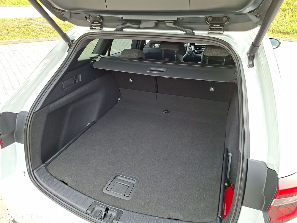 Toyota Corolla 1.8 Hybrid Style - 22