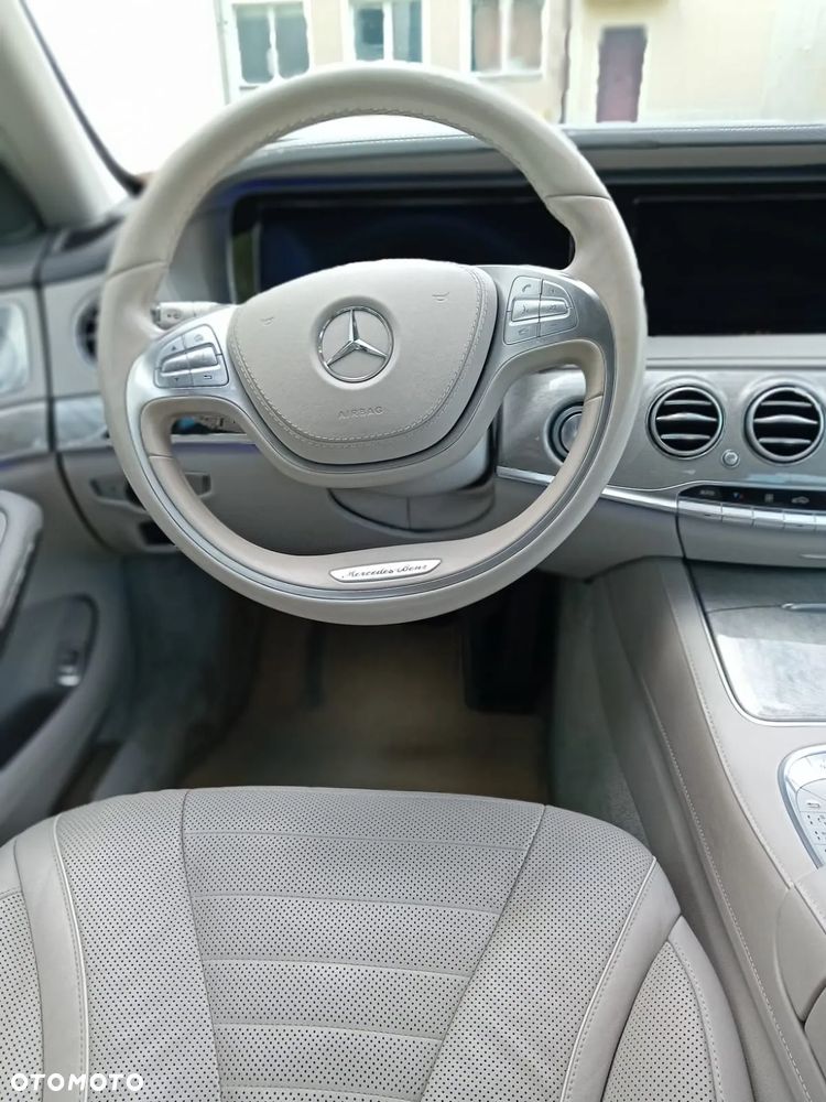 Mercedes-Benz Klasa S 500 4Matic 7G-TRONIC - 22