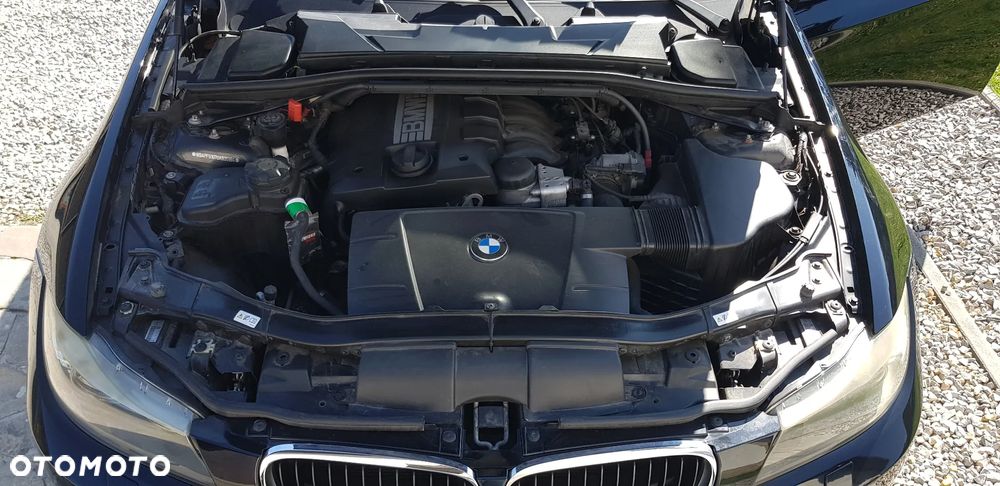 BMW Seria 3 318i - 15