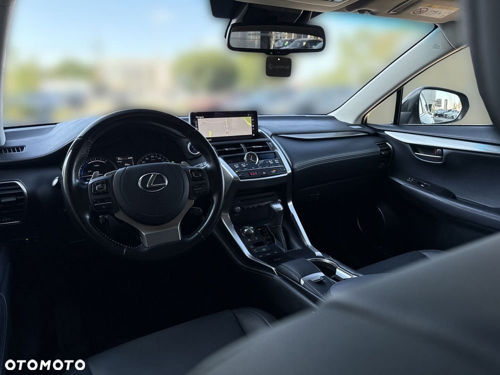 Lexus NX 300h F Impression AWD - 17