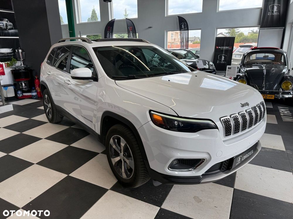 Jeep Cherokee - 3
