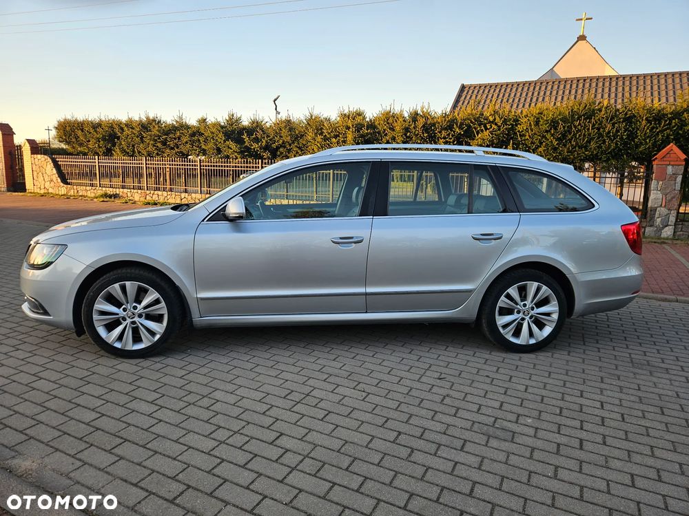 Skoda Superb 2.0 TDI Green tec 4x4 DSG Elegance - 4