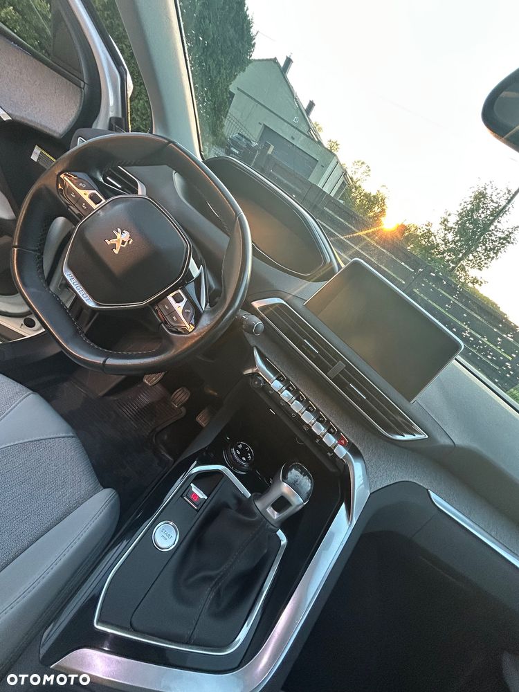 Peugeot 3008 - 22