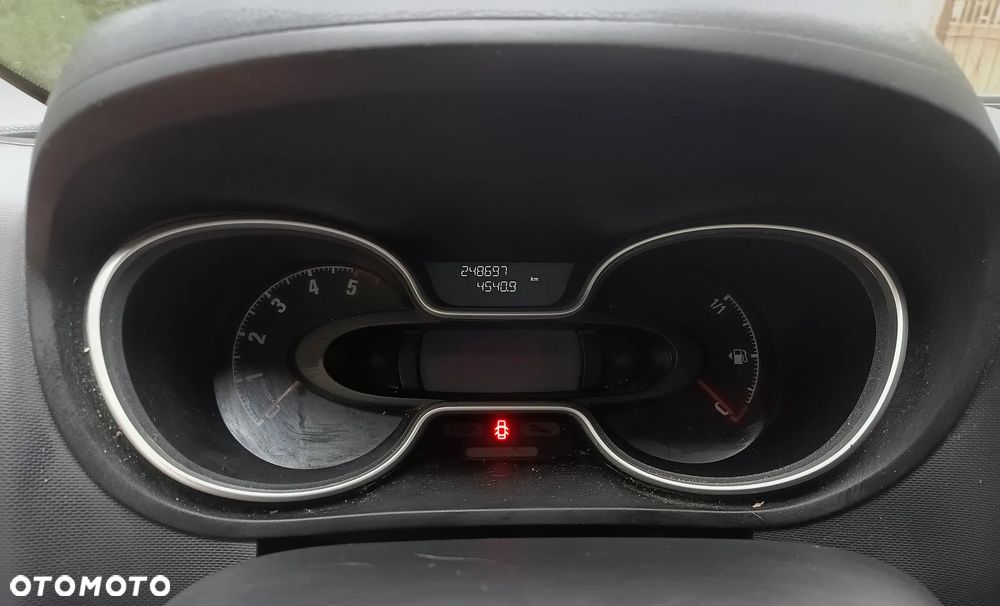 Opel Vivaro - 4