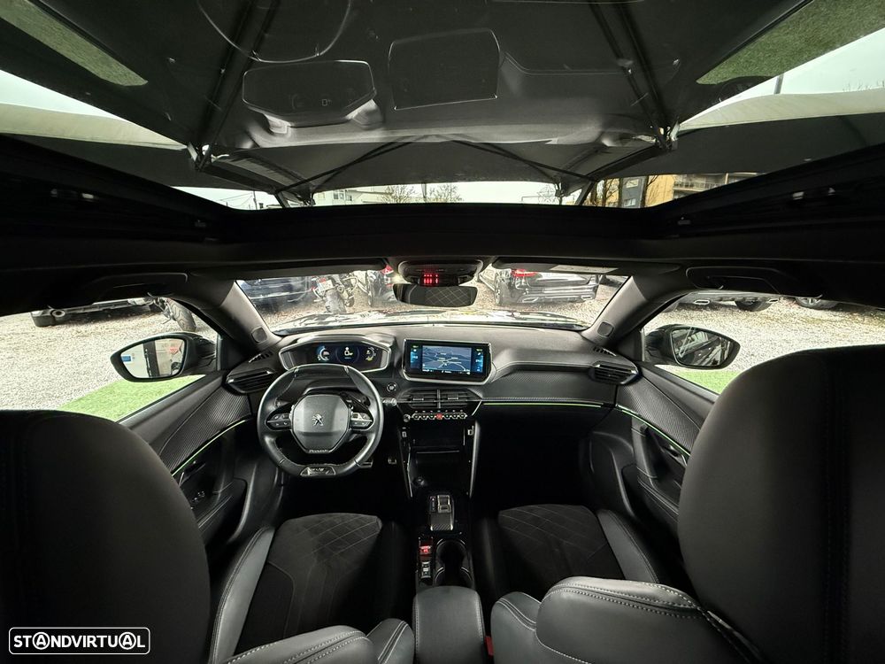 Peugeot e-2008 50 kWh GT Pack - 3