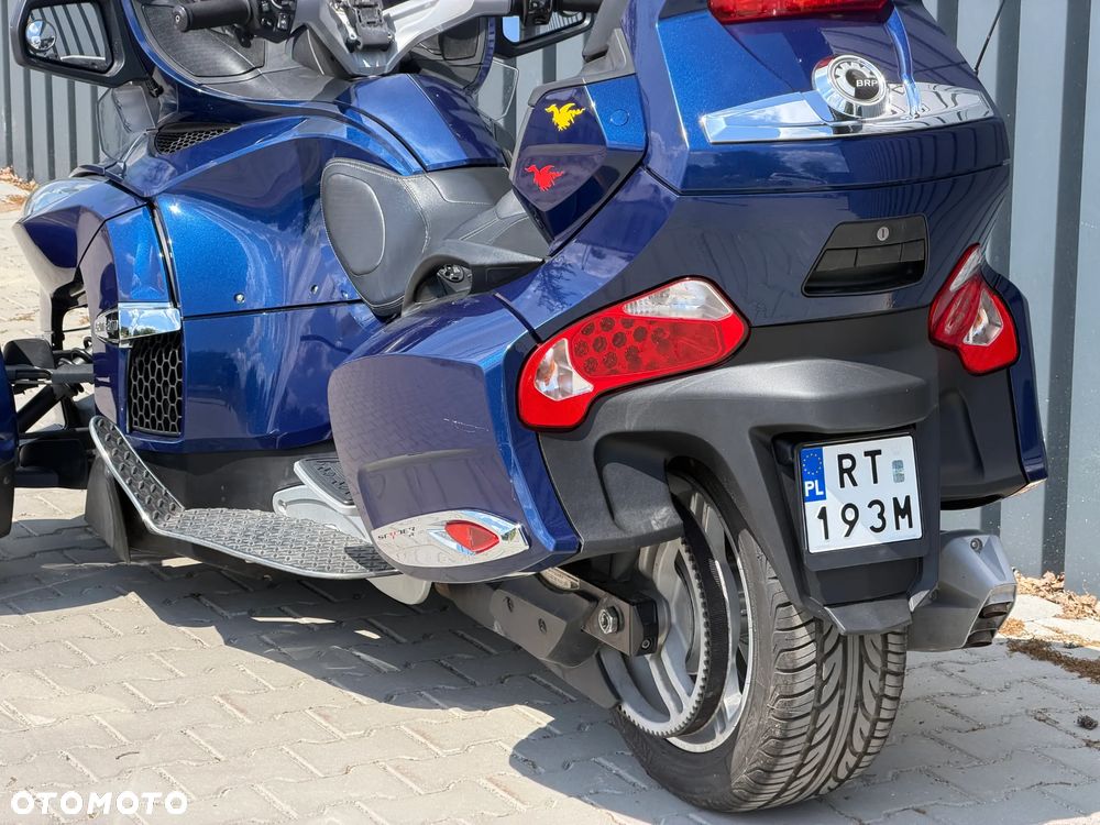 Can-Am Spyder - 7