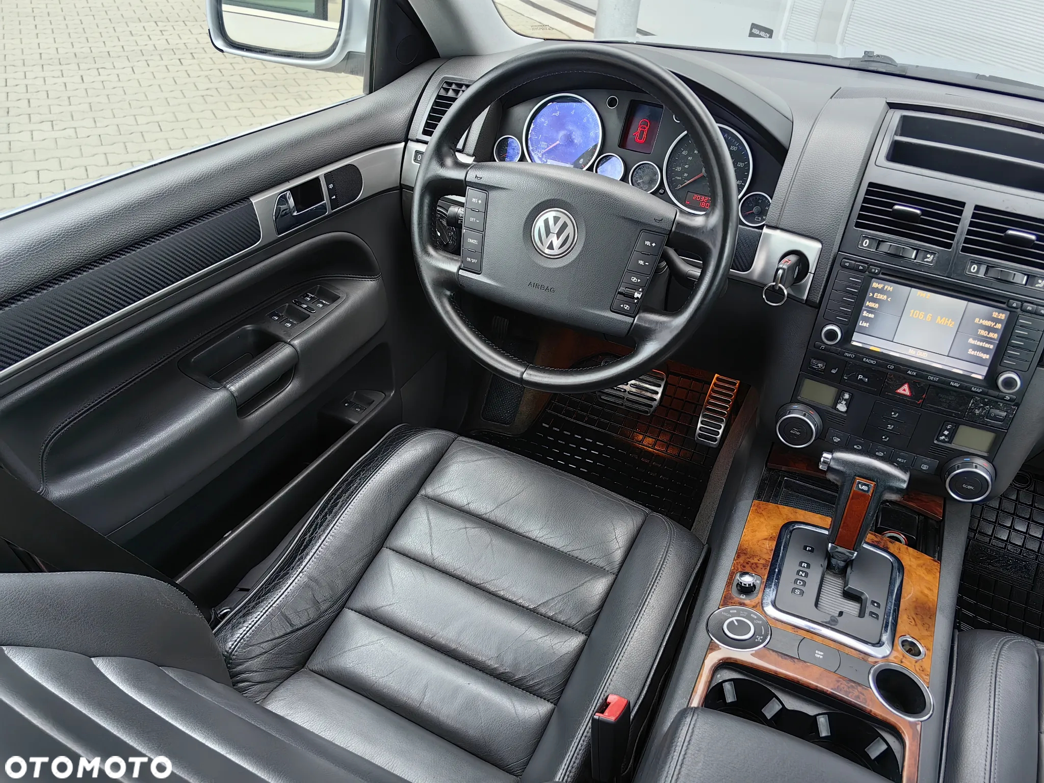Volkswagen Touareg 4.2 V8 Automatik - 11