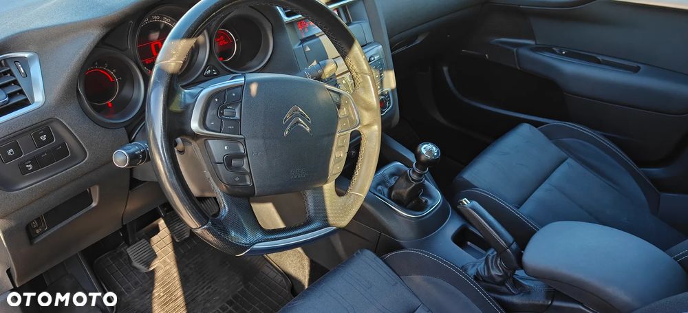 Citroën C4 1.6 HDi Magic - 18