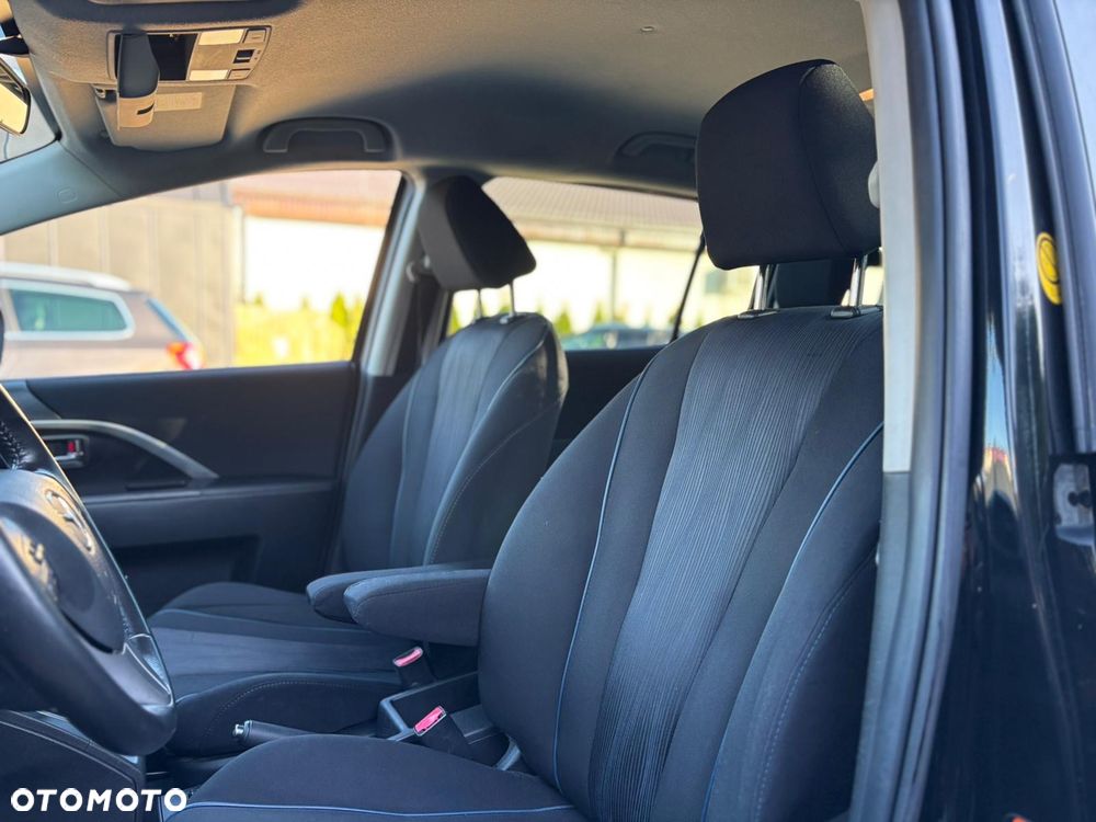 Mazda 5 1.8 Exclusive + - 12