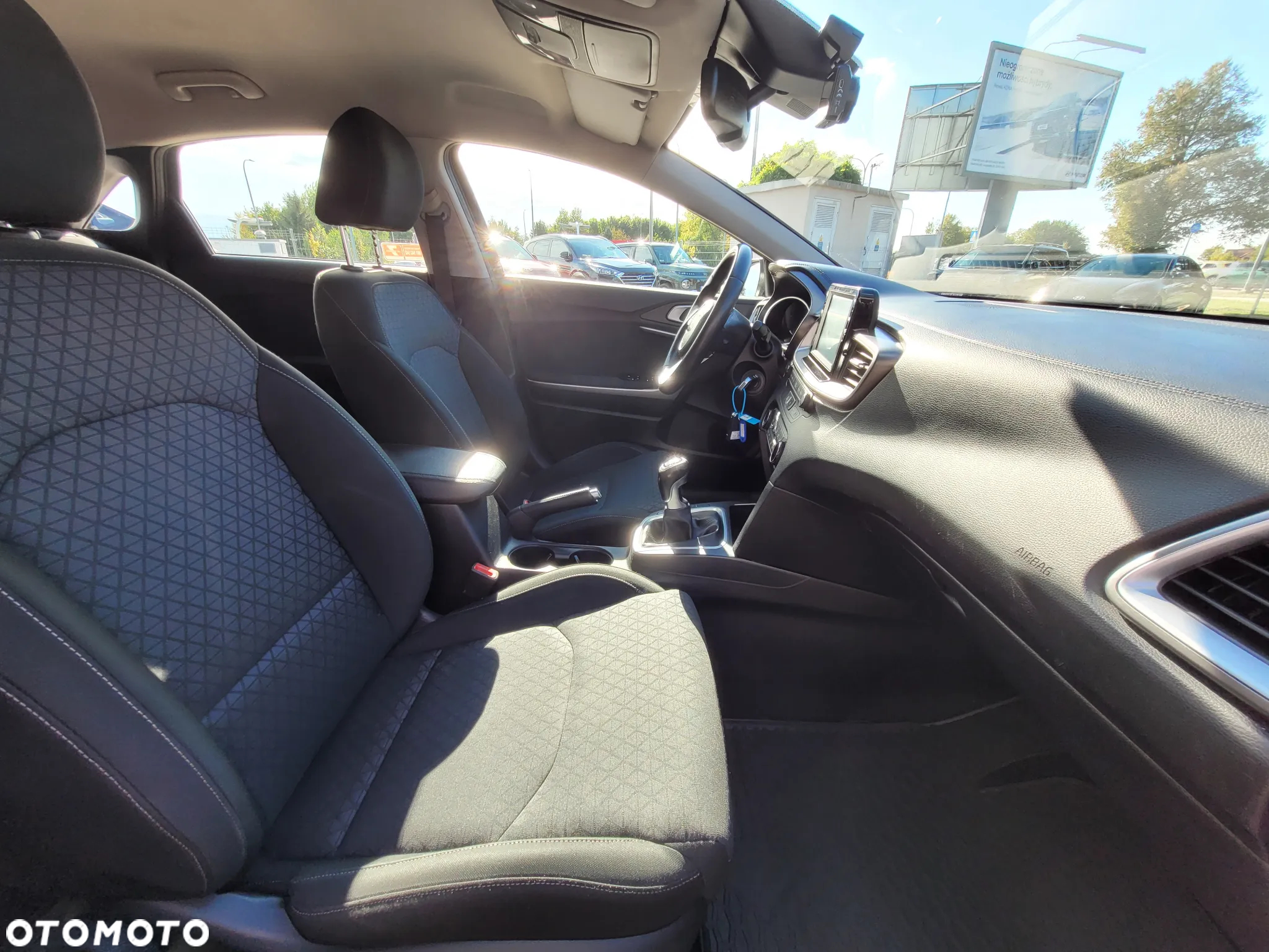 Kia Ceed 1.4 T-GDI M - 17