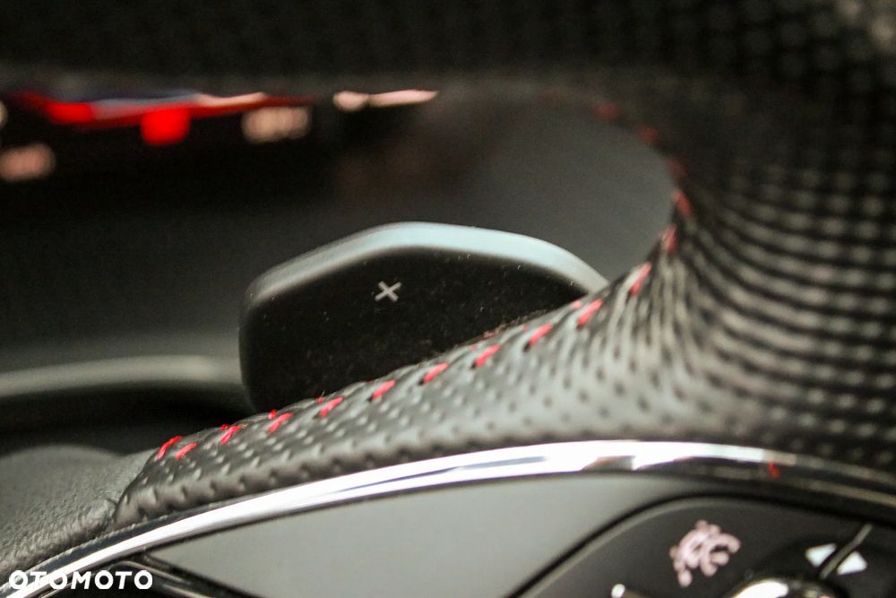 Skoda Octavia 2.0 TDI DSG 4x4 RS Plus - 37