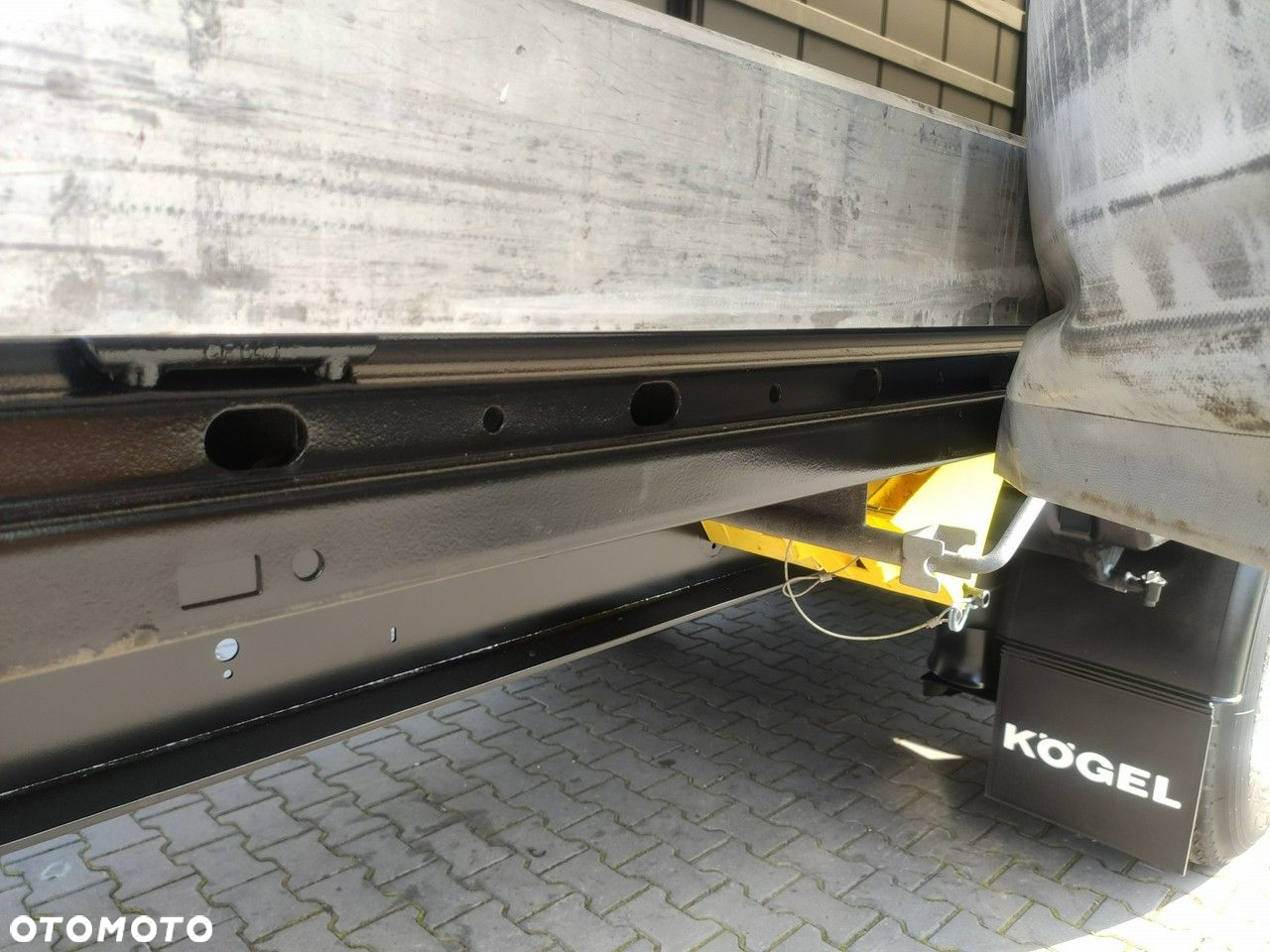 Kögel Coil mulda 3 Osie SAF Dach i Boki Zsuwane - 34
