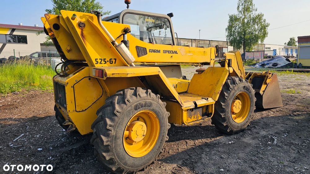 JCB 525-67 - 3