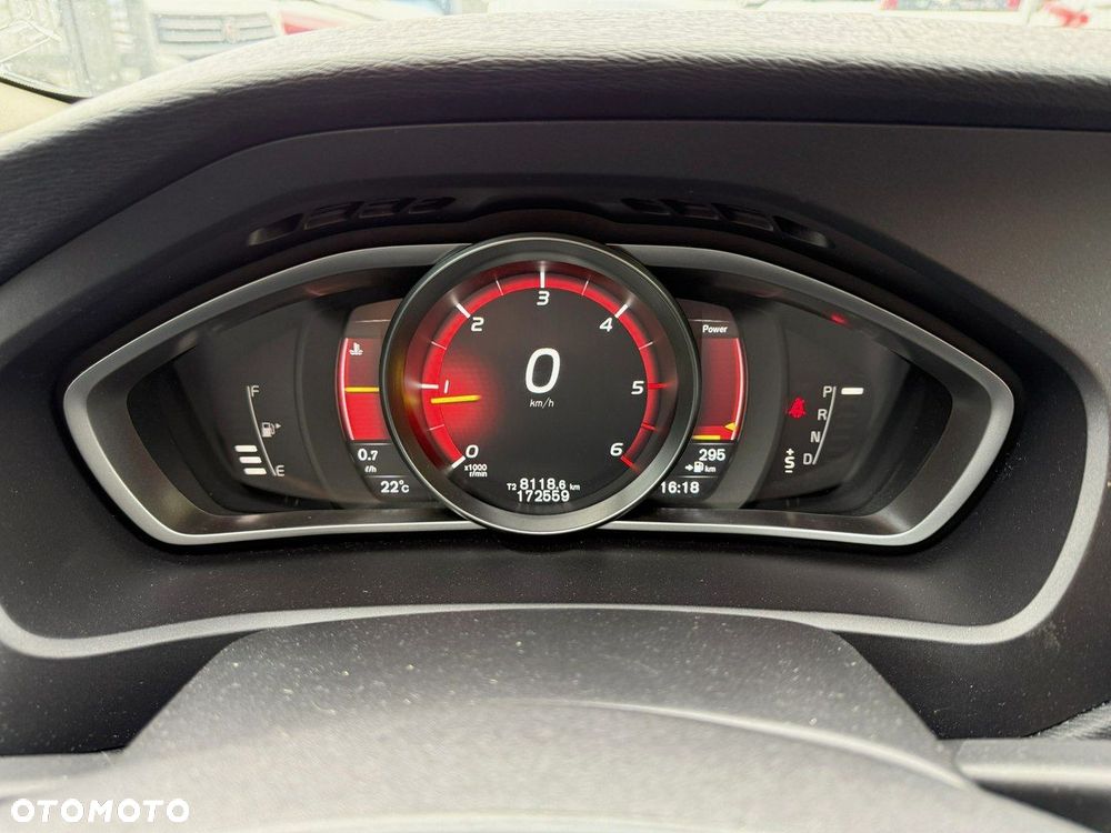 Volvo V40 - 17