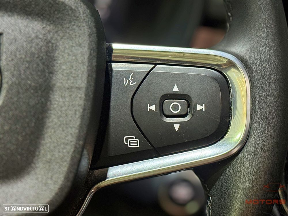 Volvo XC 40 T5 Recharge DKG Plus Dark - 24