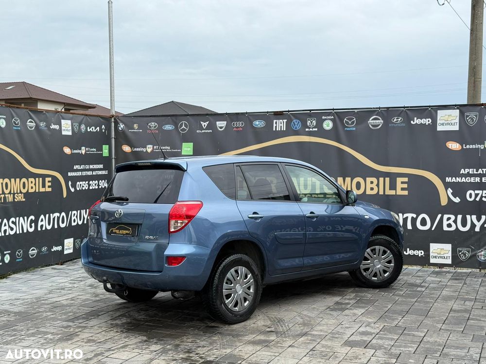 Toyota RAV4 D-4D 4x4 - 3