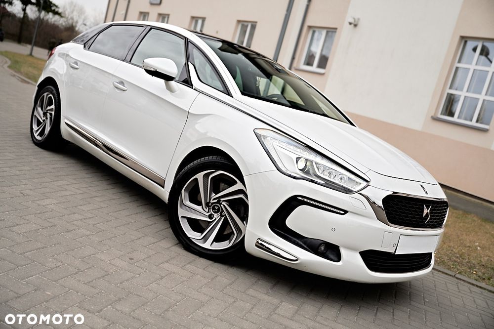 DS Automobiles DS 5 - 5