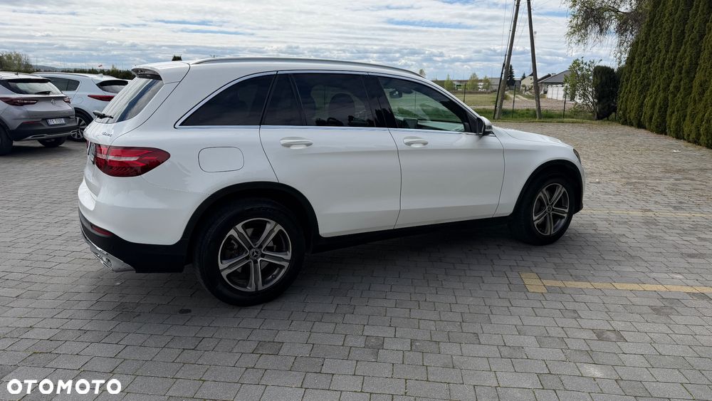 Mercedes-Benz GLC 220 d 4Matic 9G-TRONIC Exclusive - 4